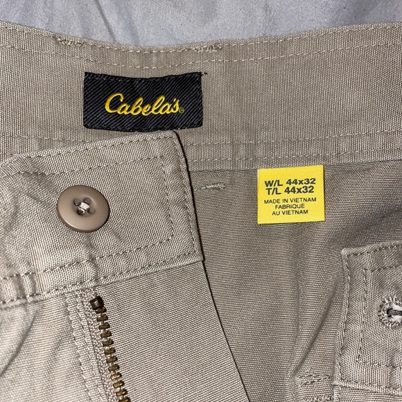 EUC - Cabela’s- men’s 44x32 pants - Picture 3 of 7